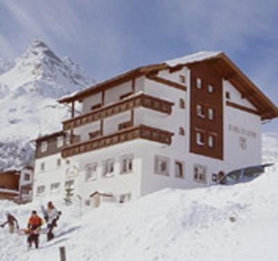 Hotel Dreilaender Galtuer Exterior photo